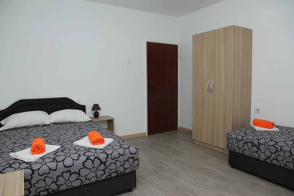 Guesthouse Civovic Bar Pokoj fotografie